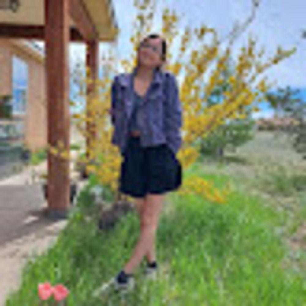 Meet your Posher, Alyssa